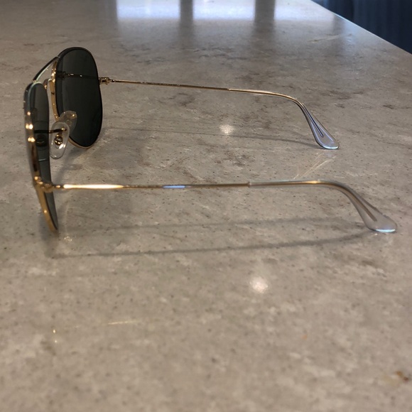 RayBan Aviators - Picture 2 of 4